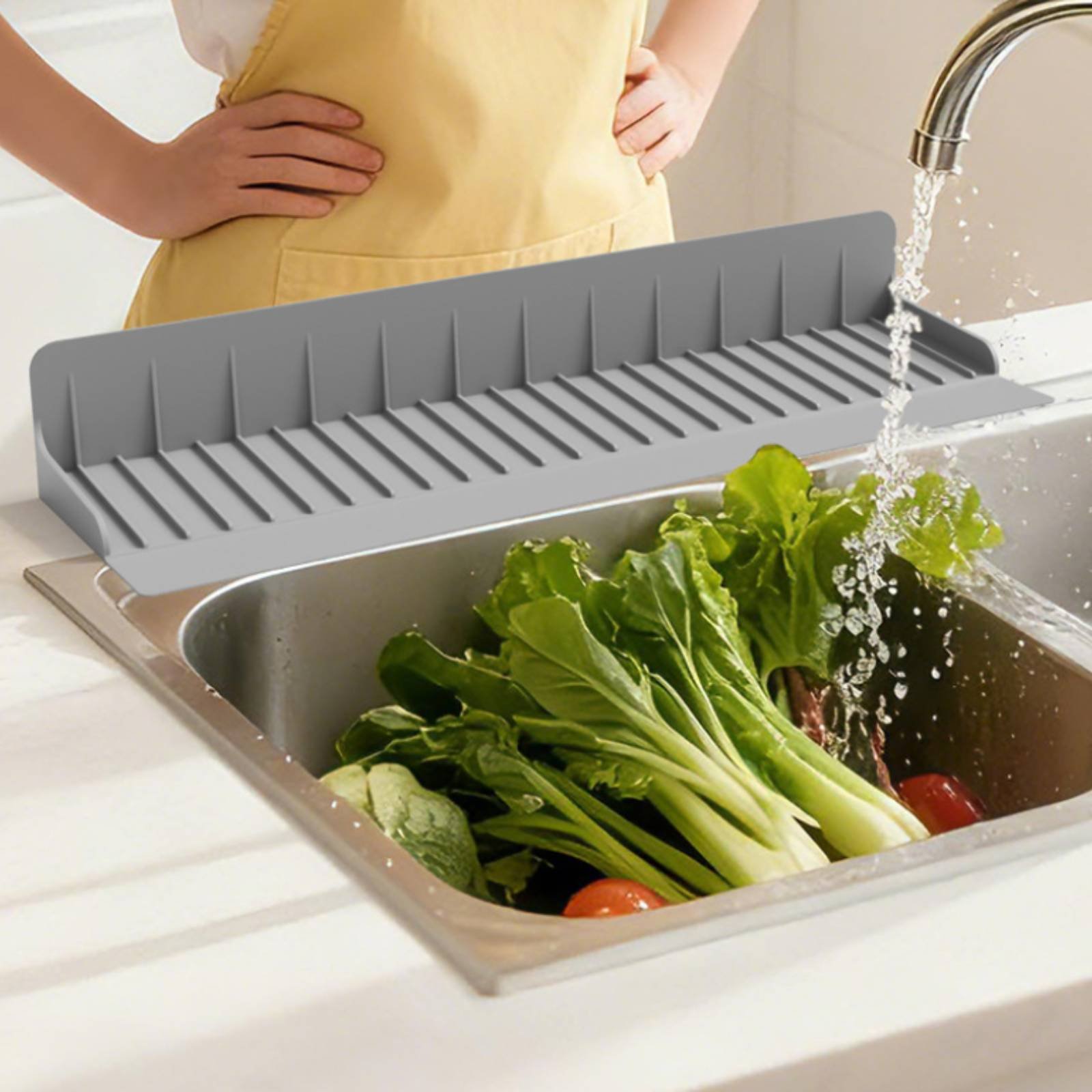 Home Bathroom Accessories - Silicone Sink Splash Guard Waterproof Faucet